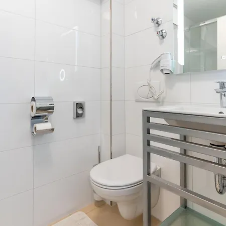 Myrsini Hotel Kirchentellinsfurt