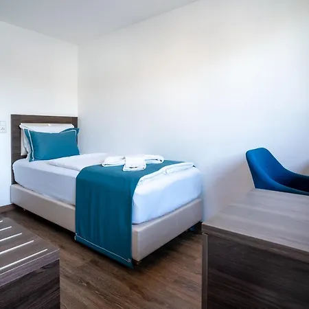 Hotel Myrsini 3*