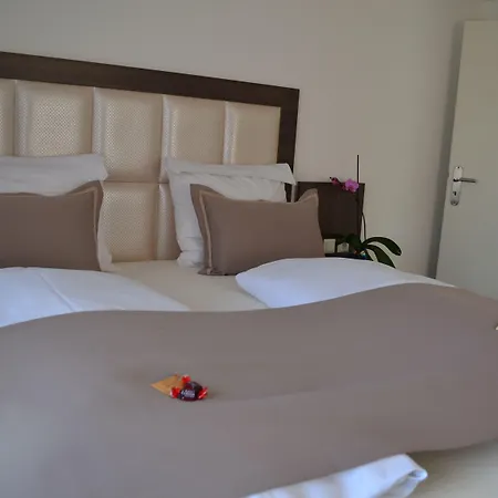 Ξενοδοχείο Myrsini 3*