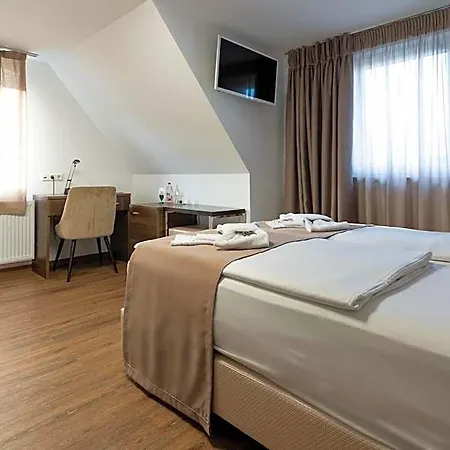 Myrsini 3* Kirchentellinsfurt