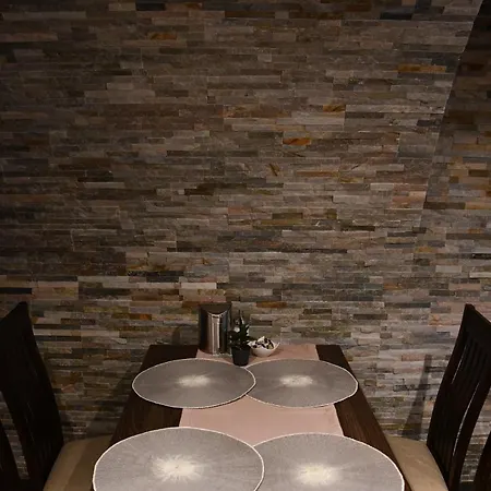 Myrsini Kirchentellinsfurt