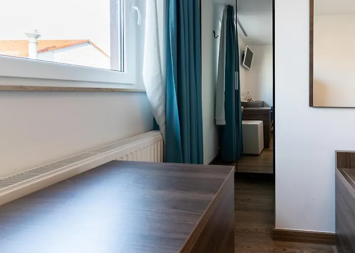 Myrsini מלון Kirchentellinsfurt