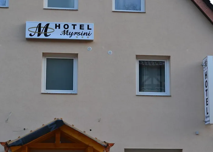 Myrsini מלון